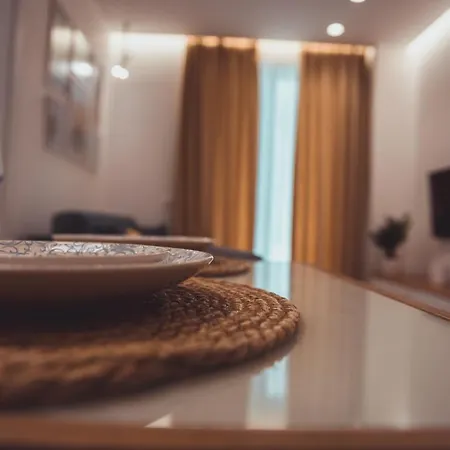 Tam Skanderbeg Square Serviced City Center Apartment No1 Apartment *