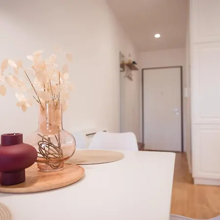 Tam Skanderbeg Square Serviced City Center Apartment No1
