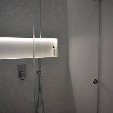 דירה Tam Skanderbeg Square Serviced Center No1 טיראנה