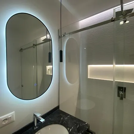 Tam Skanderbeg Square Serviced City Center Apartment No1 Apartment Tirana